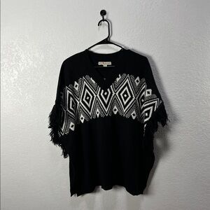 Love Change Italy‎ Women’s Black and White Aztec Knit Sweater Fringed Sz 1X Chic